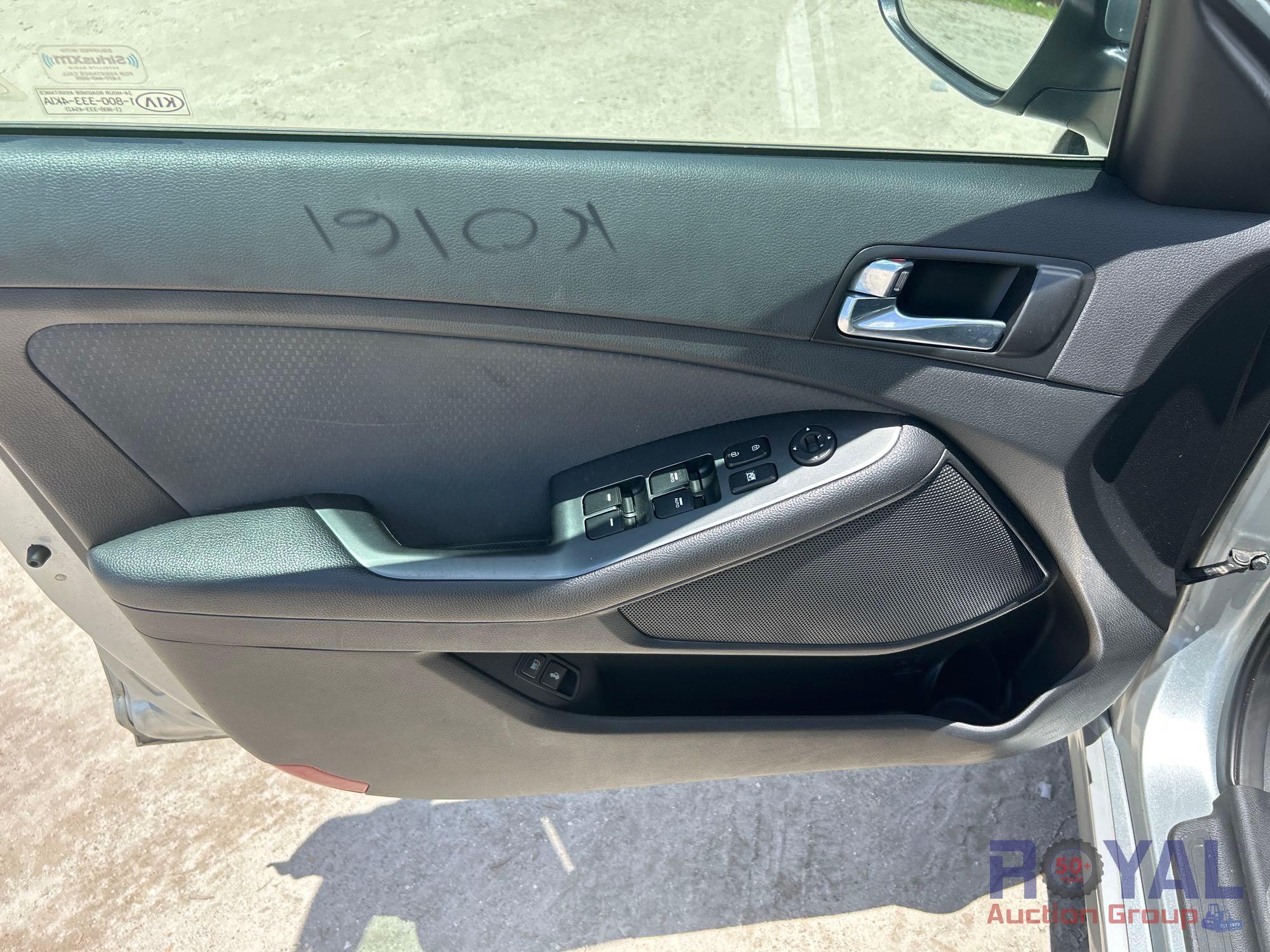 2014 Kia Optima Hybrid Sedan
