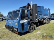 2014 Crane Carrier Low Entry New Way 31Yd Side Loader Garbage Truck
