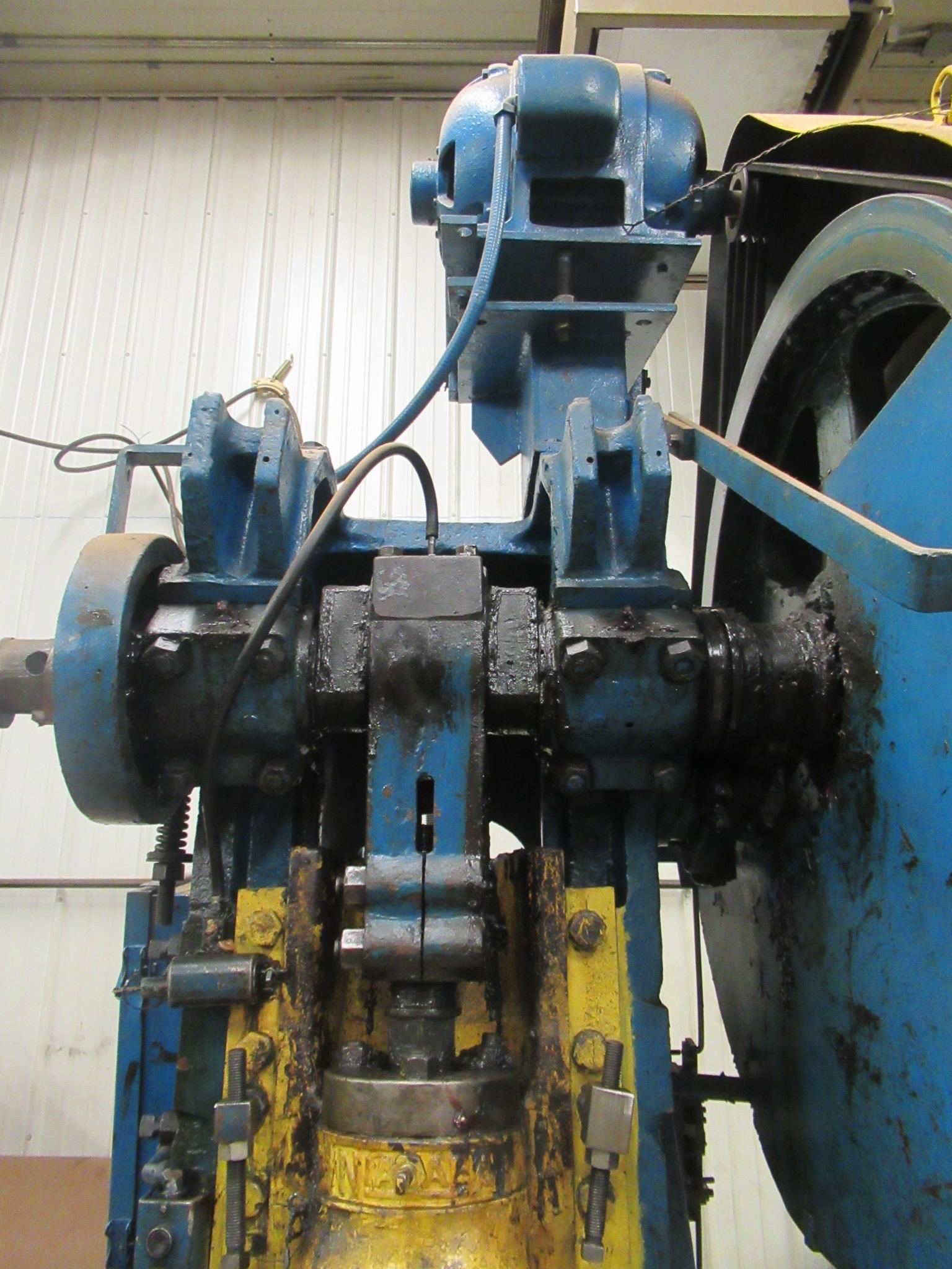 Niagara Model A4 C-frame 75 Ton Stamping Press, Bed Size 31 1/4"w X 21 1/4"