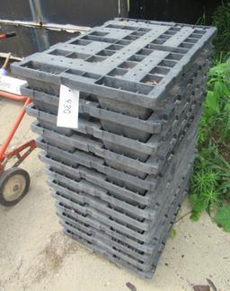 (13) Plastic Trays.