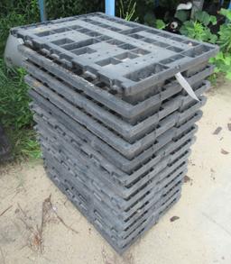 (13) Plastic Trays.