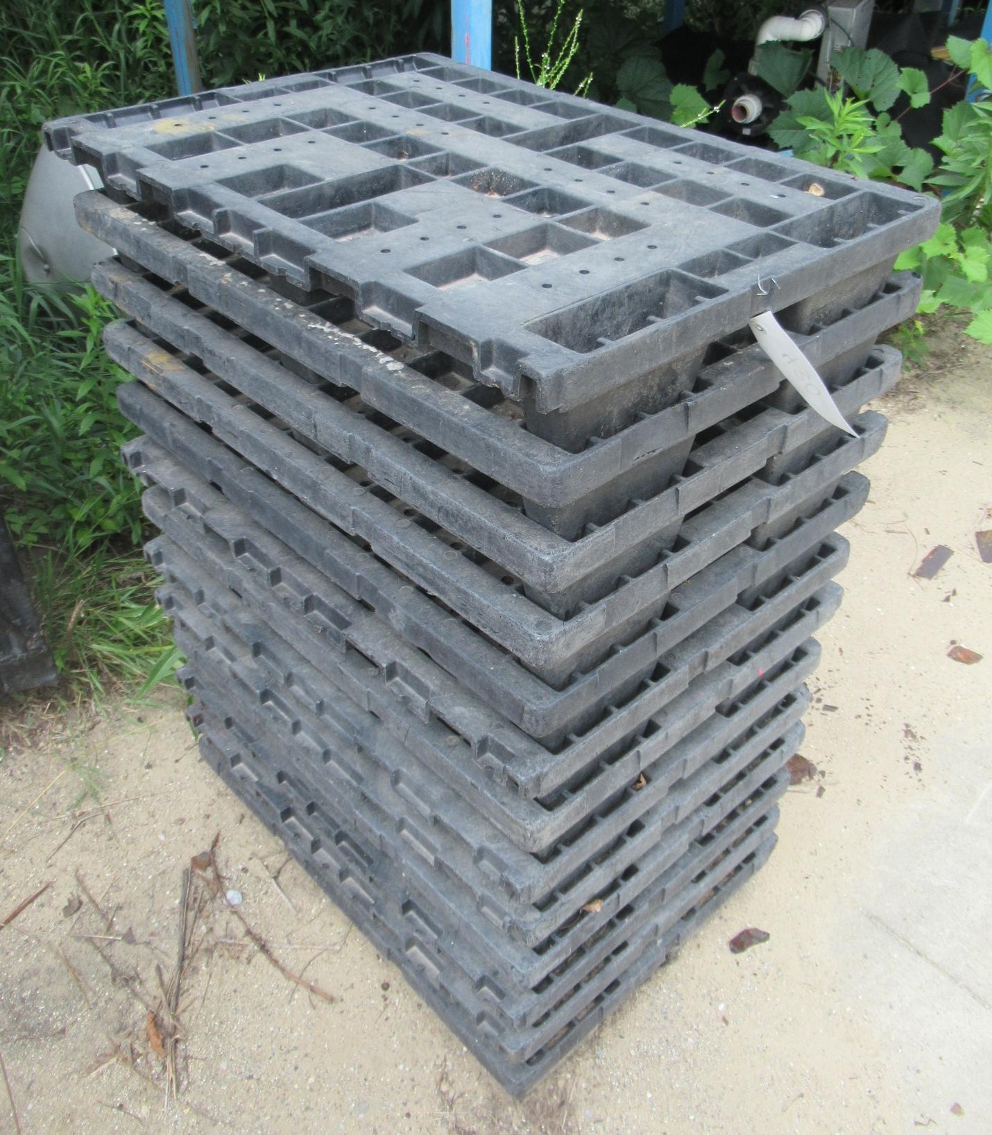 (13) Plastic Trays.