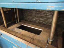 Vinton Model Lvw7s Press With 34" W X 17" D Bed Area. Pick Up August 31st O