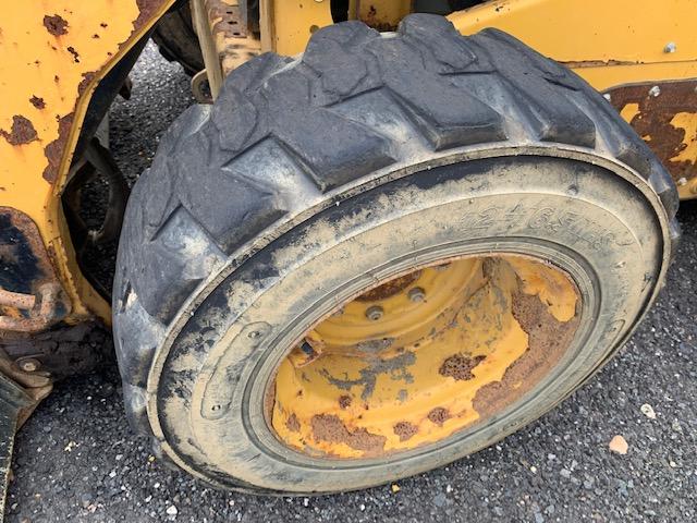 Caterpillar 272c skid steer