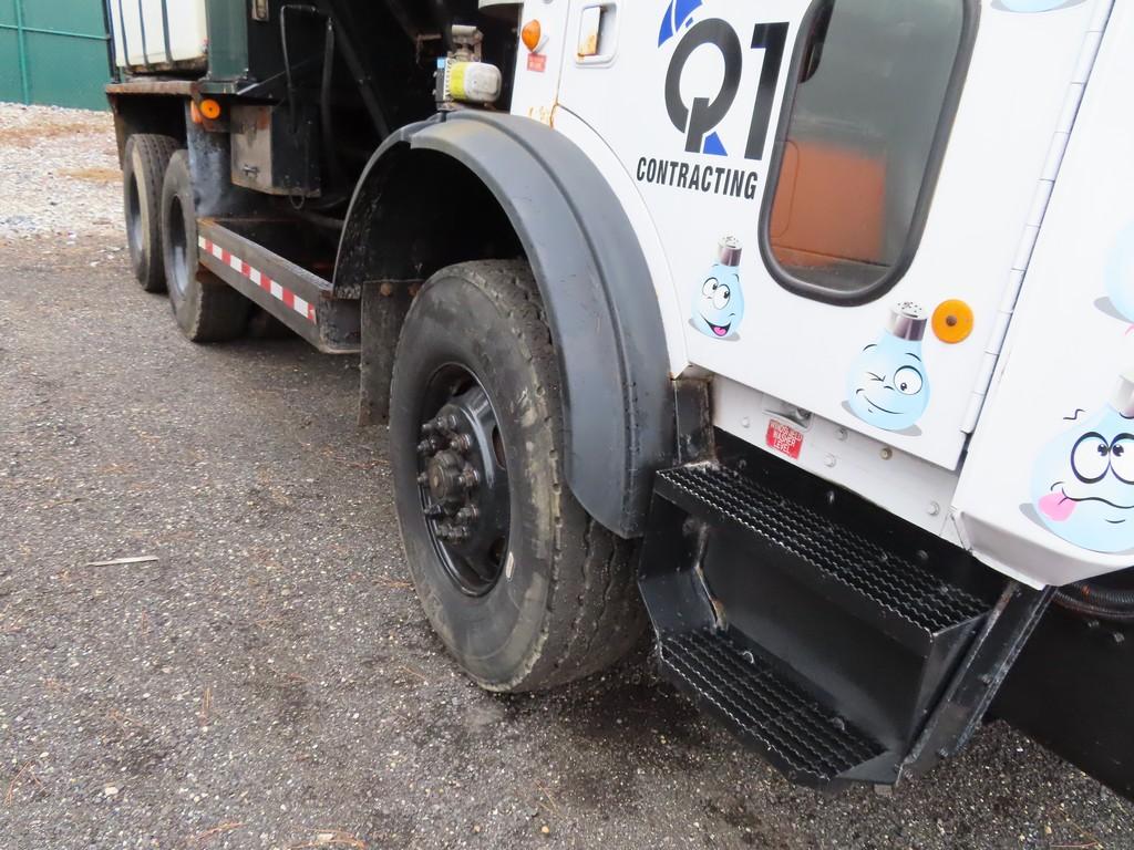 2003 Mack Salt Truck