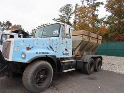Volvo Tandem Cab & Chassis w/ Salter