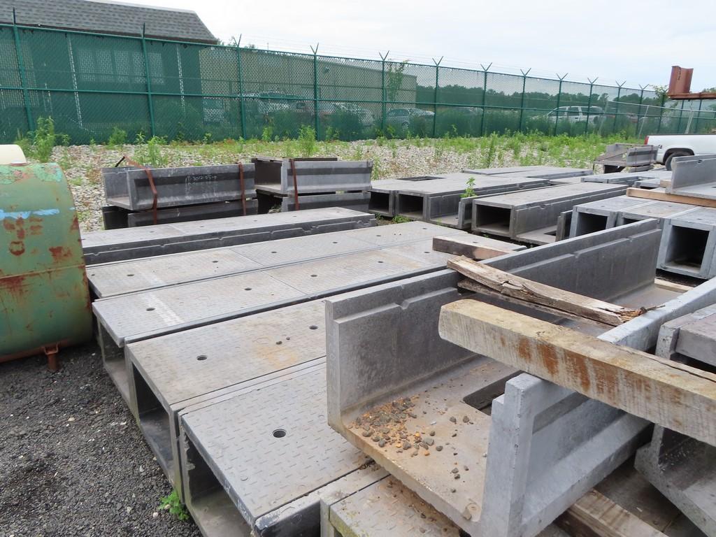 Lot of Trenwa Unity Trenching