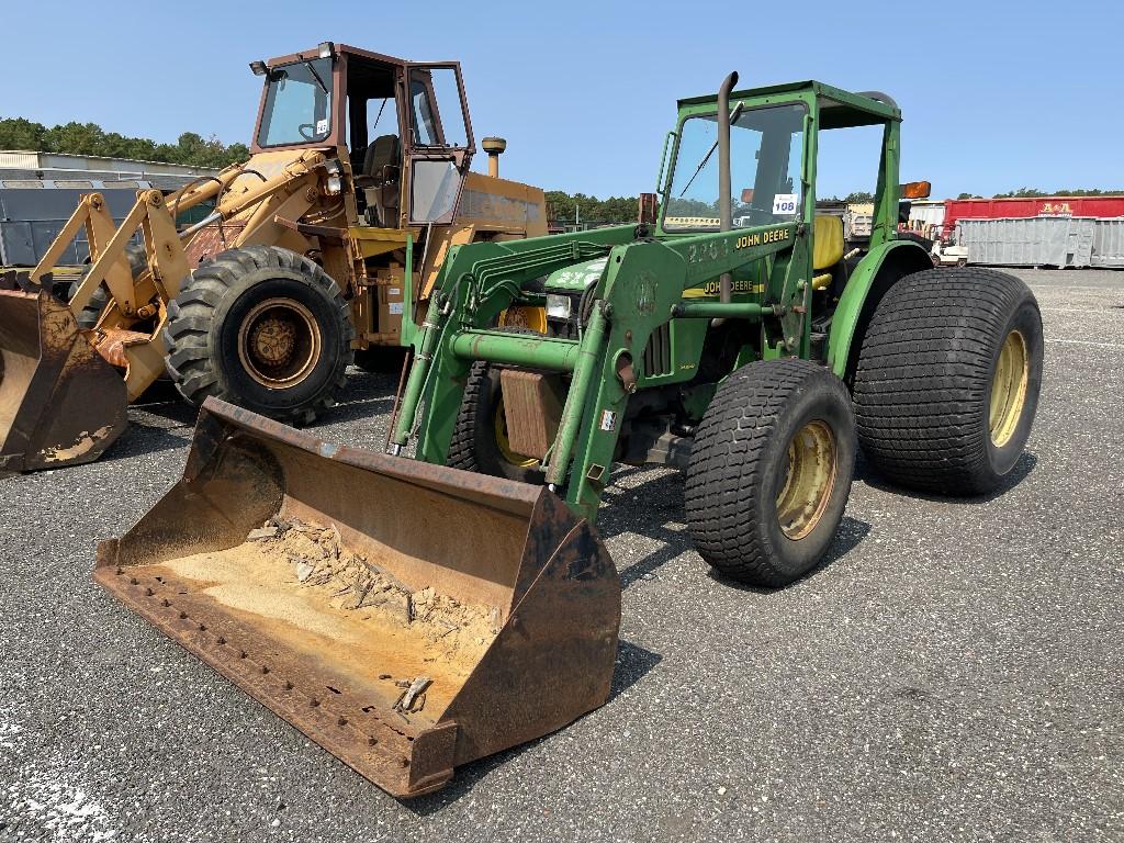 John Deere 5210 4x4 Tractor Turf Special