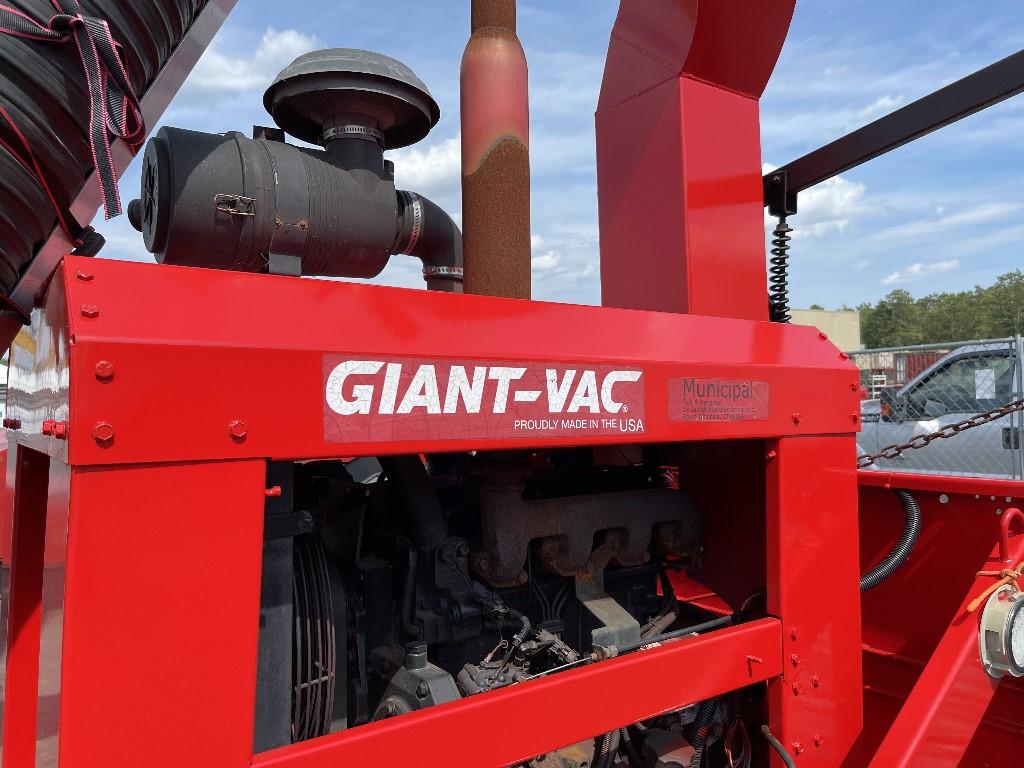 Giant Vac Tow Behind Leaf Vacuum