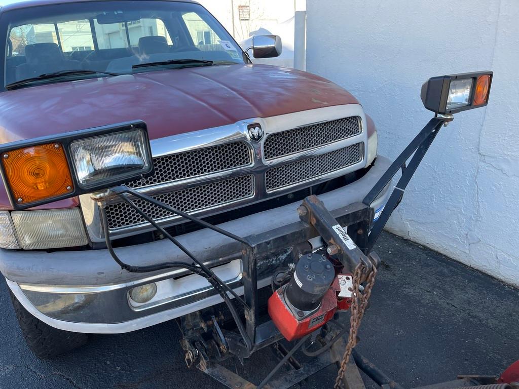 1996 Dodge Ram 1500 w/Plow