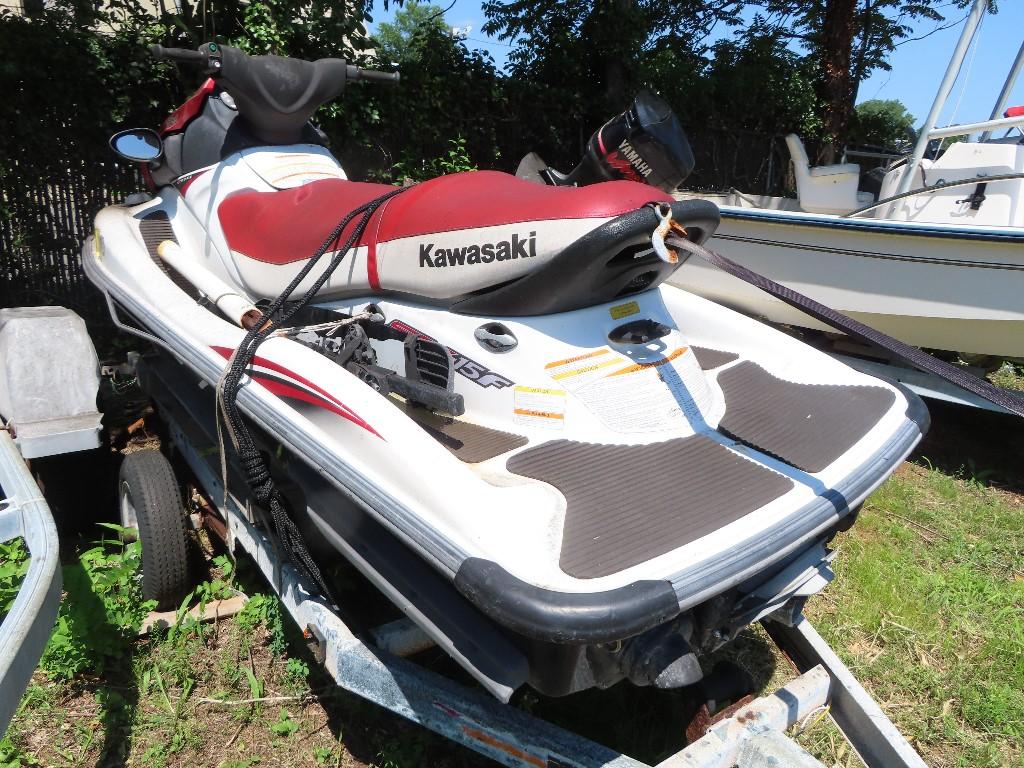 Kawasaki Jetski for parts (INOPRABLE)