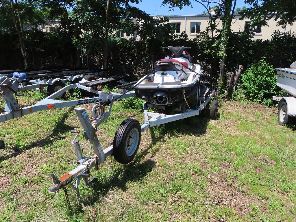 Kawasaki Jetski for parts (INOPRABLE)