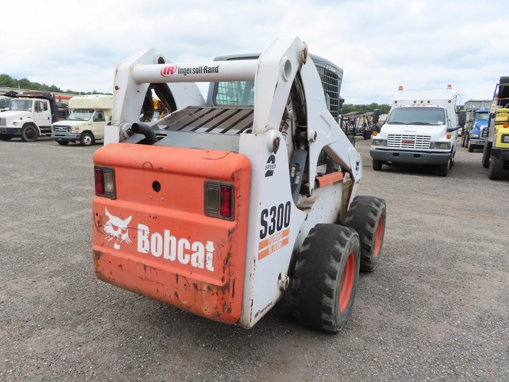 Bobcat S300 Skid Steer EROPS 2 Speed High Flow