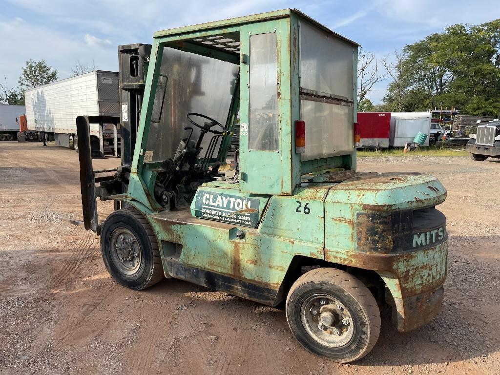 Mitubishi 12,000lb Forklift