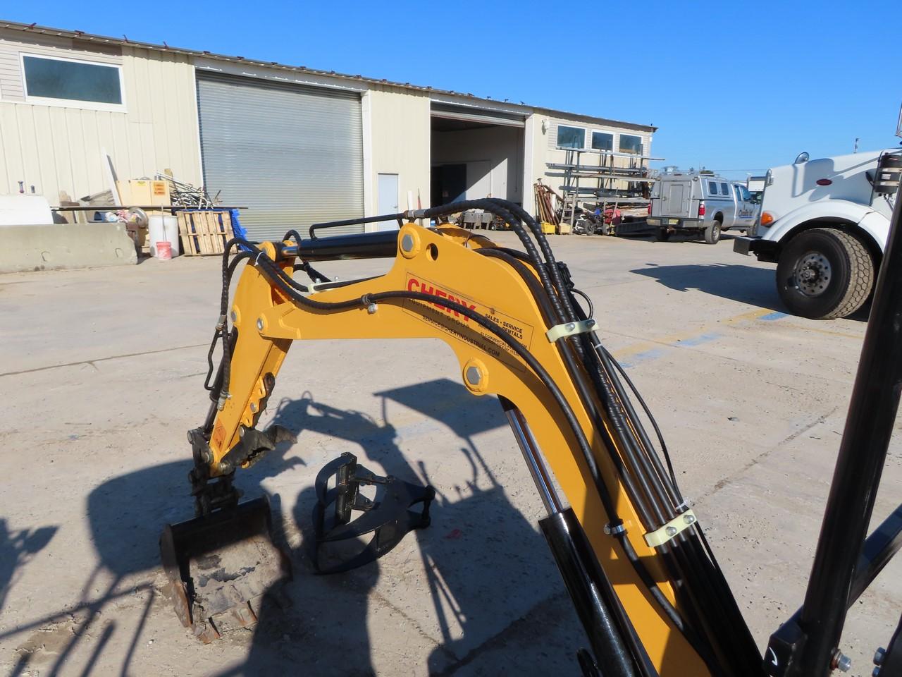 2023 Cherry KV12 mini excavator