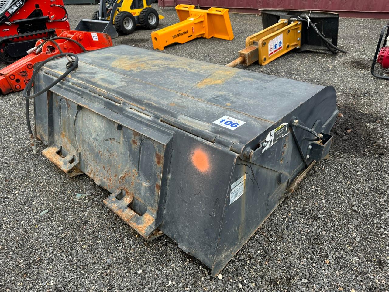 Skid Steer Sweeper Attatchment