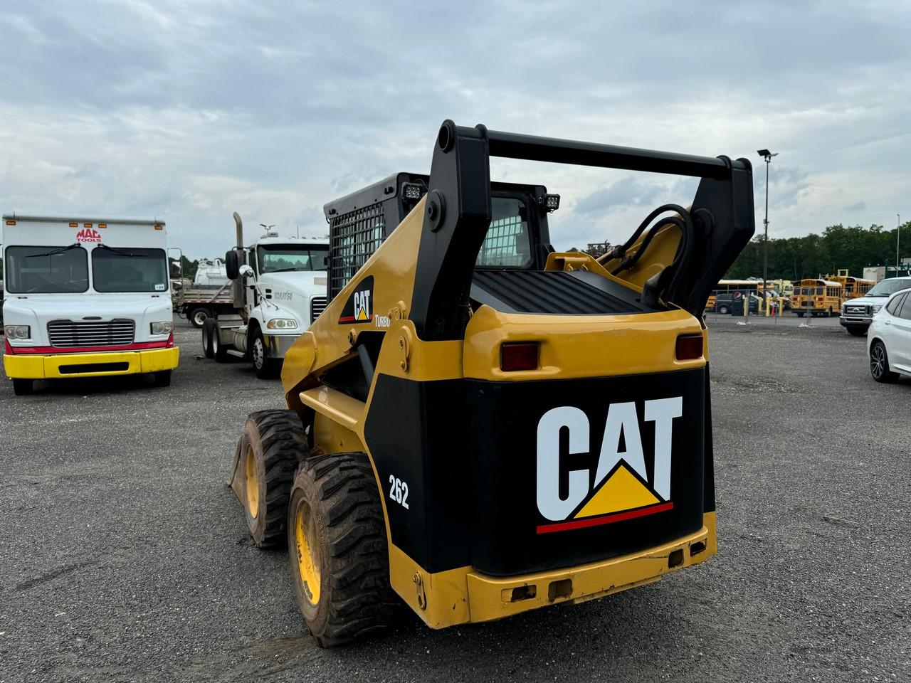 Caterpillar 262 Skid Steer EROPS