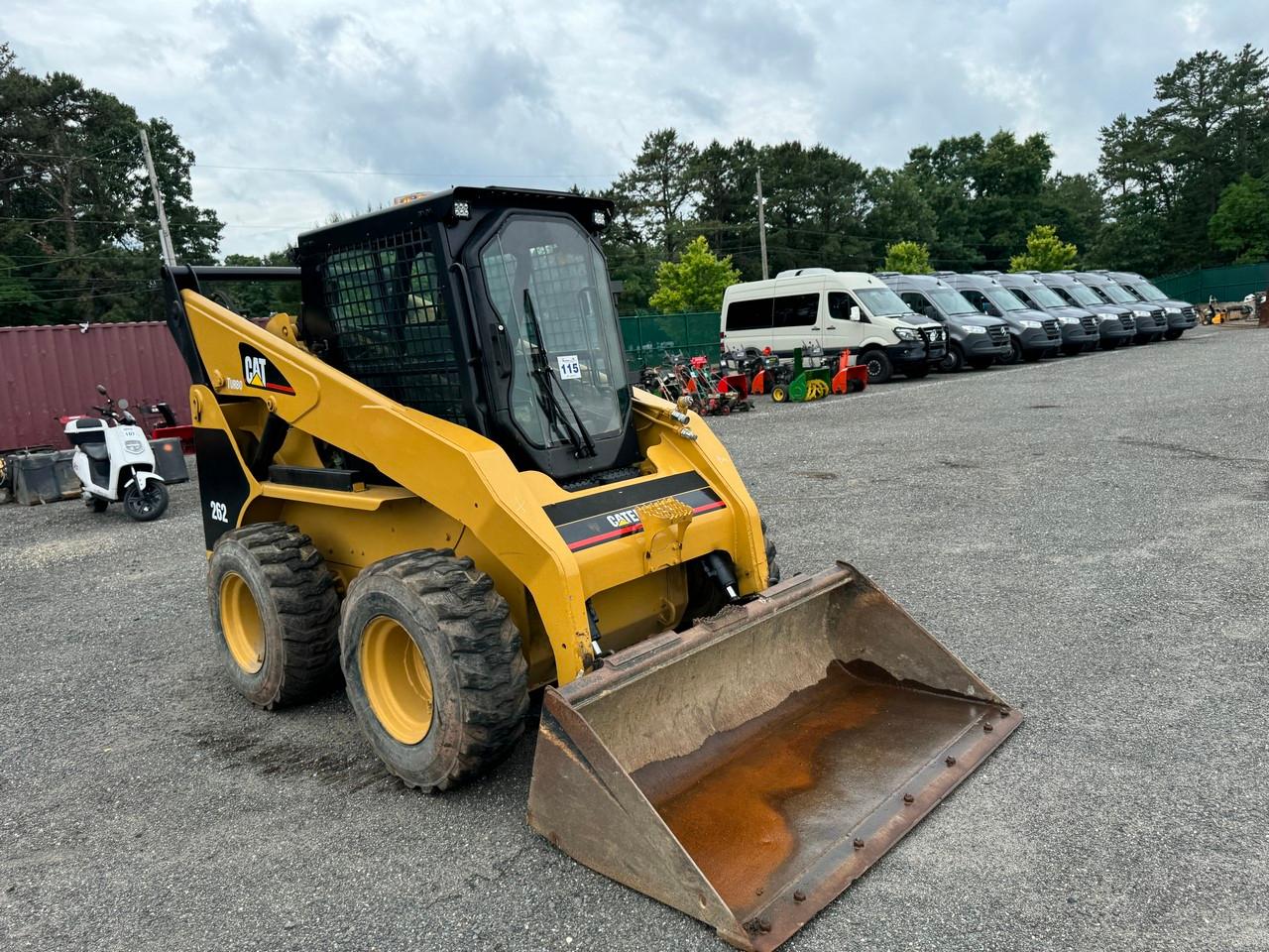 Caterpillar 262 Skid Steer EROPS