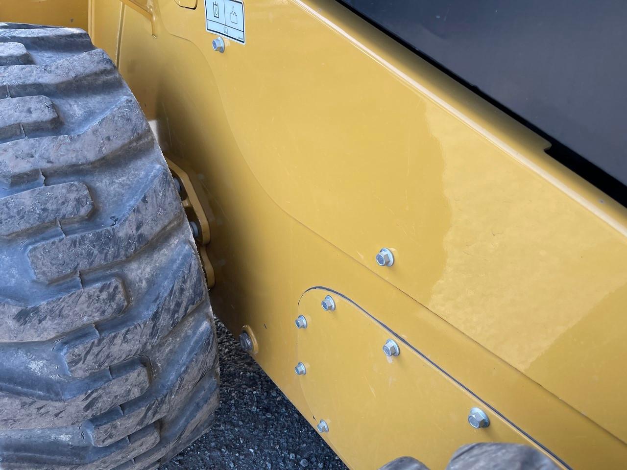2021 Caterpillar 242D3 EROPS Skid Steer