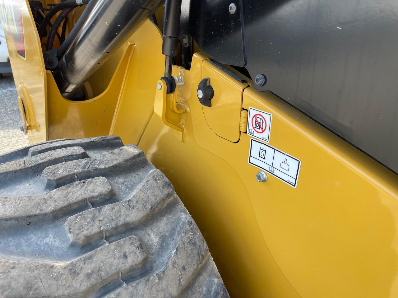 2021 Caterpillar 242D3 EROPS Skid Steer