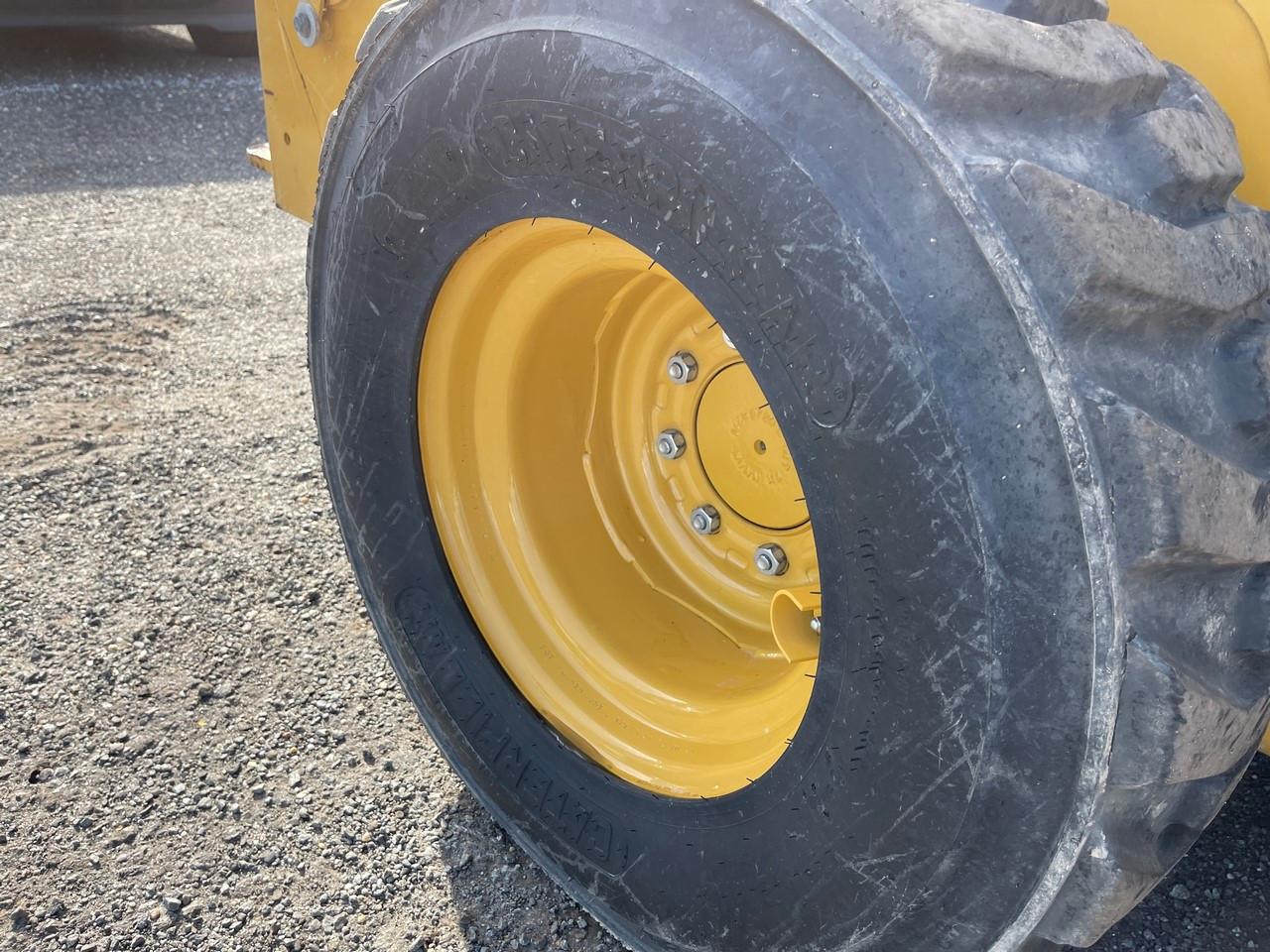 2021 Caterpillar 242D3 EROPS Skid Steer