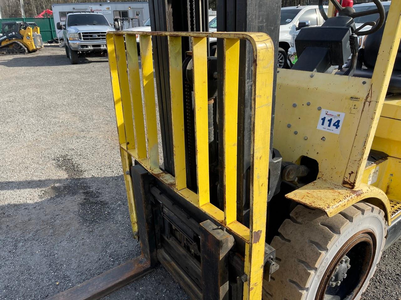 Hyster H60XM 6000lb Forklife Triple Mast