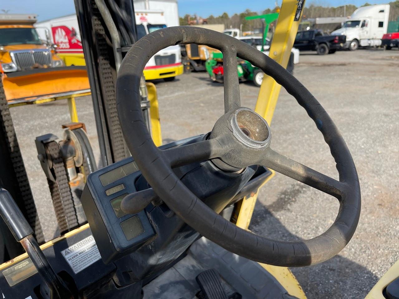 Hyster H60XM 6000lb Forklife Triple Mast