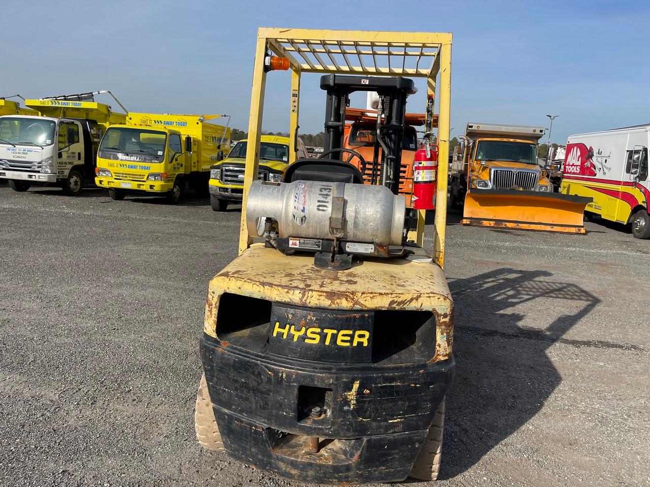 Hyster H60XM 6000lb Forklife Triple Mast