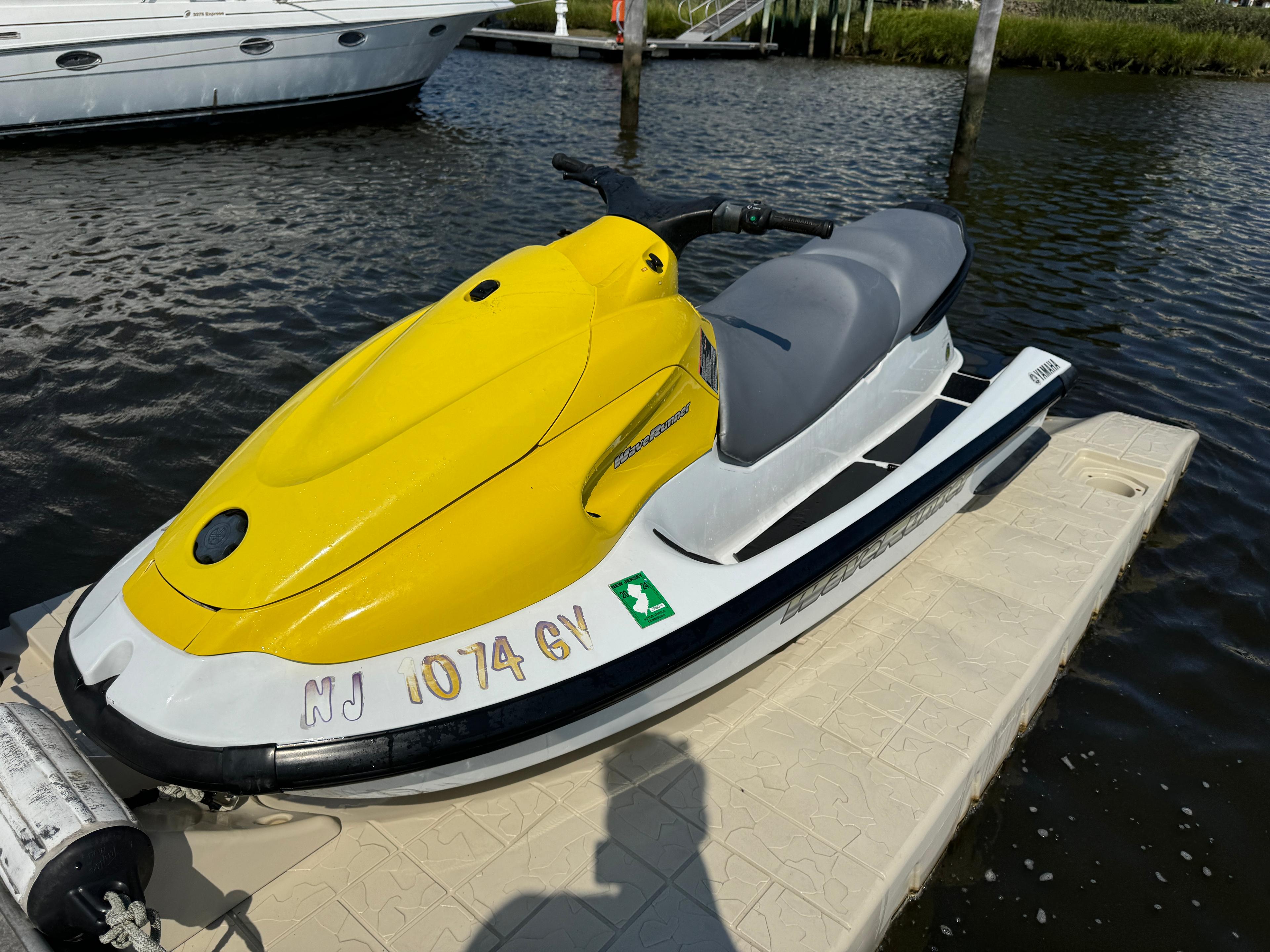 2004 Yamaha 700xl Waverunner w/ Trailer