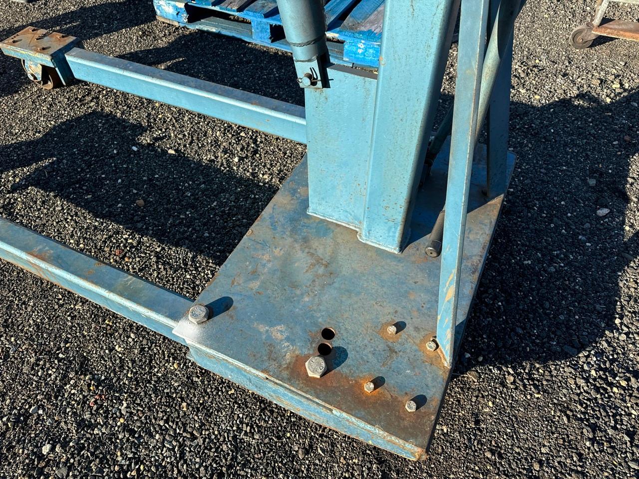 Ruger Engine Hoist