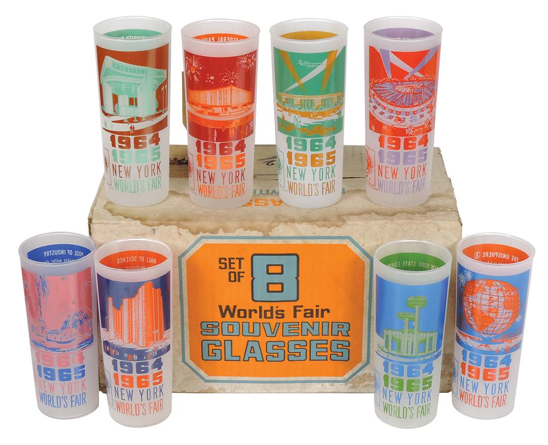 World's Fair Souvenir Glasses, 1964-1965 New York World's Fair set of 8 in