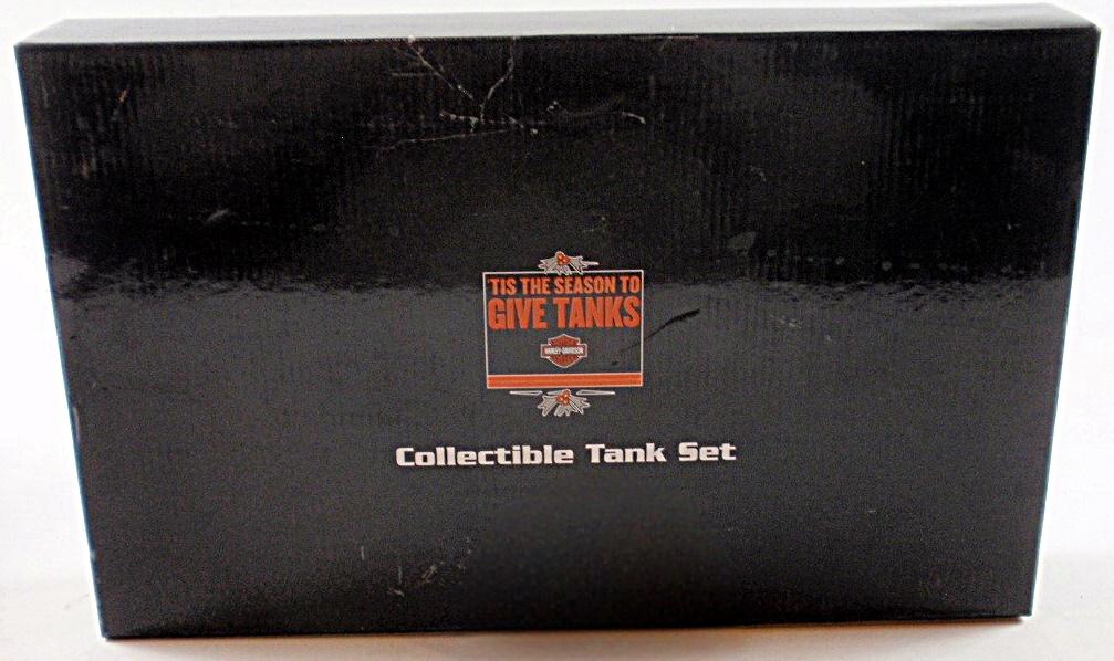 A Harley Davidson 2005 Tank Set