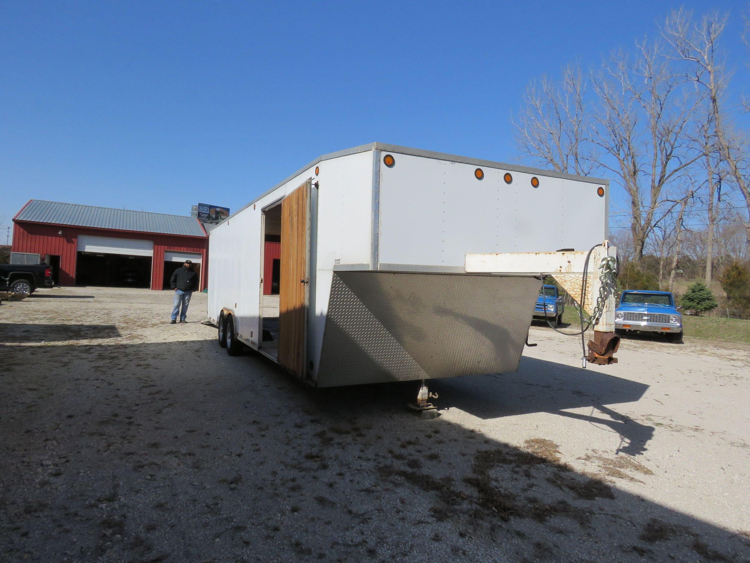 1994 S&S Welding Enclosed Trailer