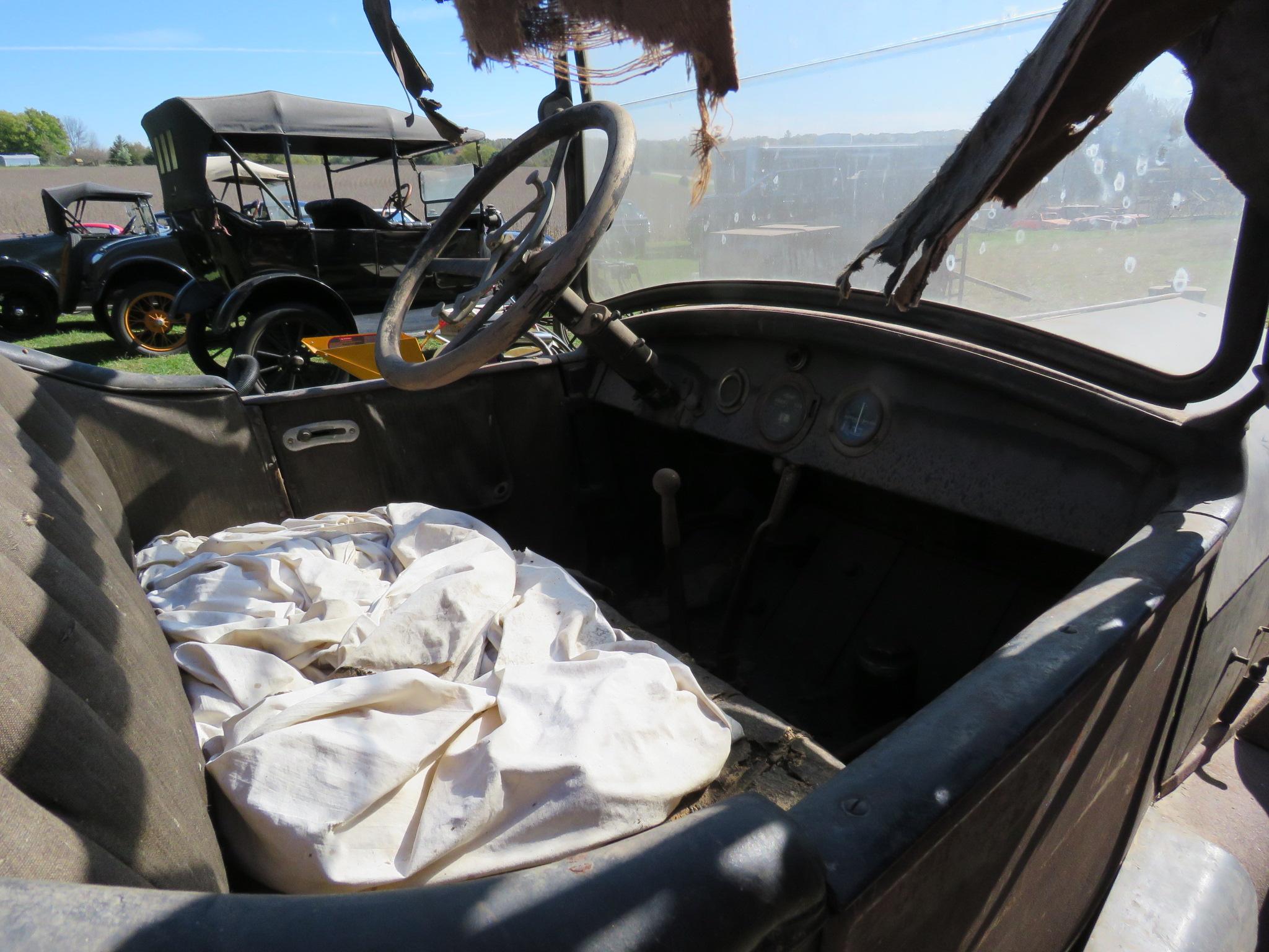 1916 Overland Touring Car