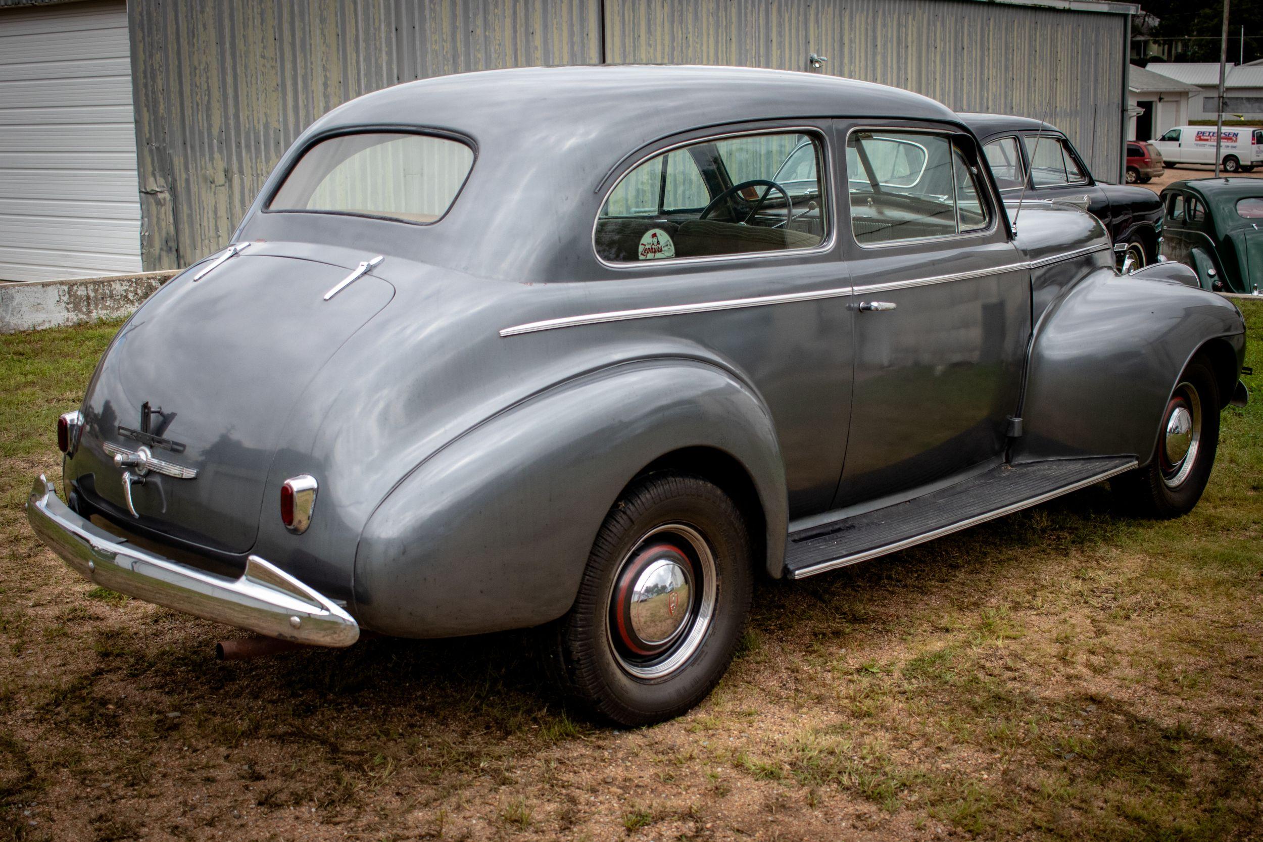 1940 Oldsmobile 2dr