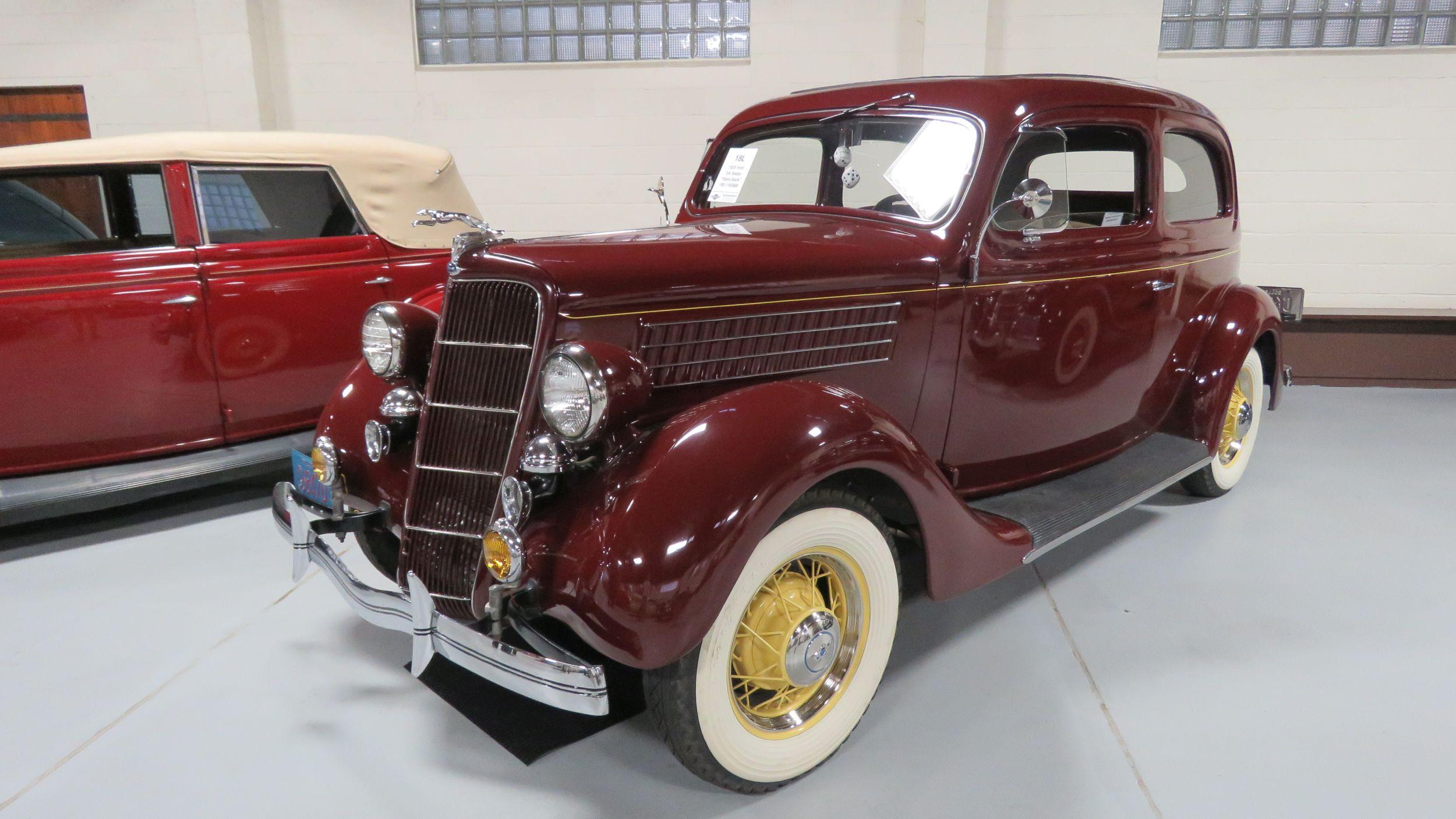 1935 Ford 2dr Sedan "Slant Back"