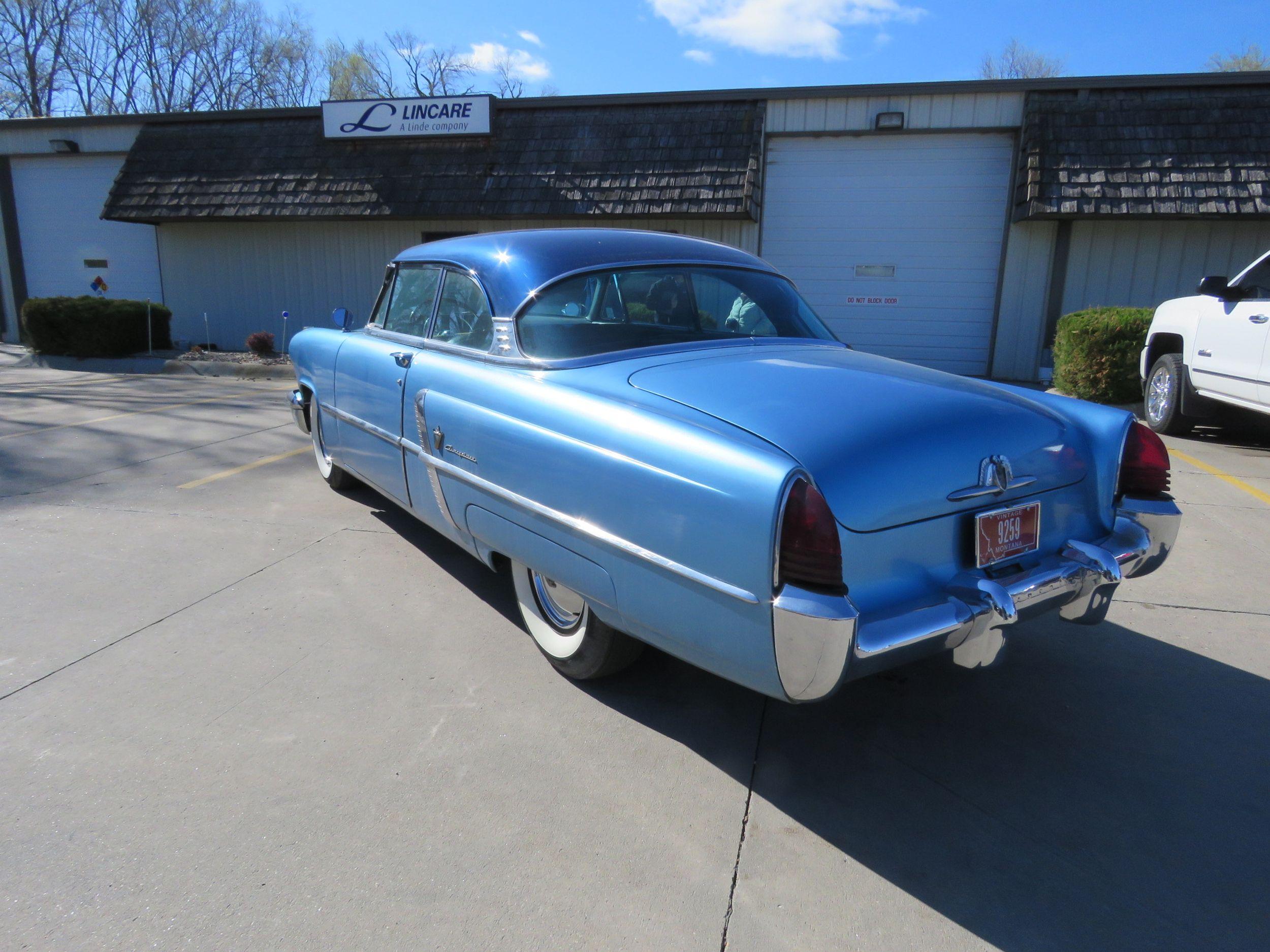 1953 Lincoln Cosmopolitan 2dr HT