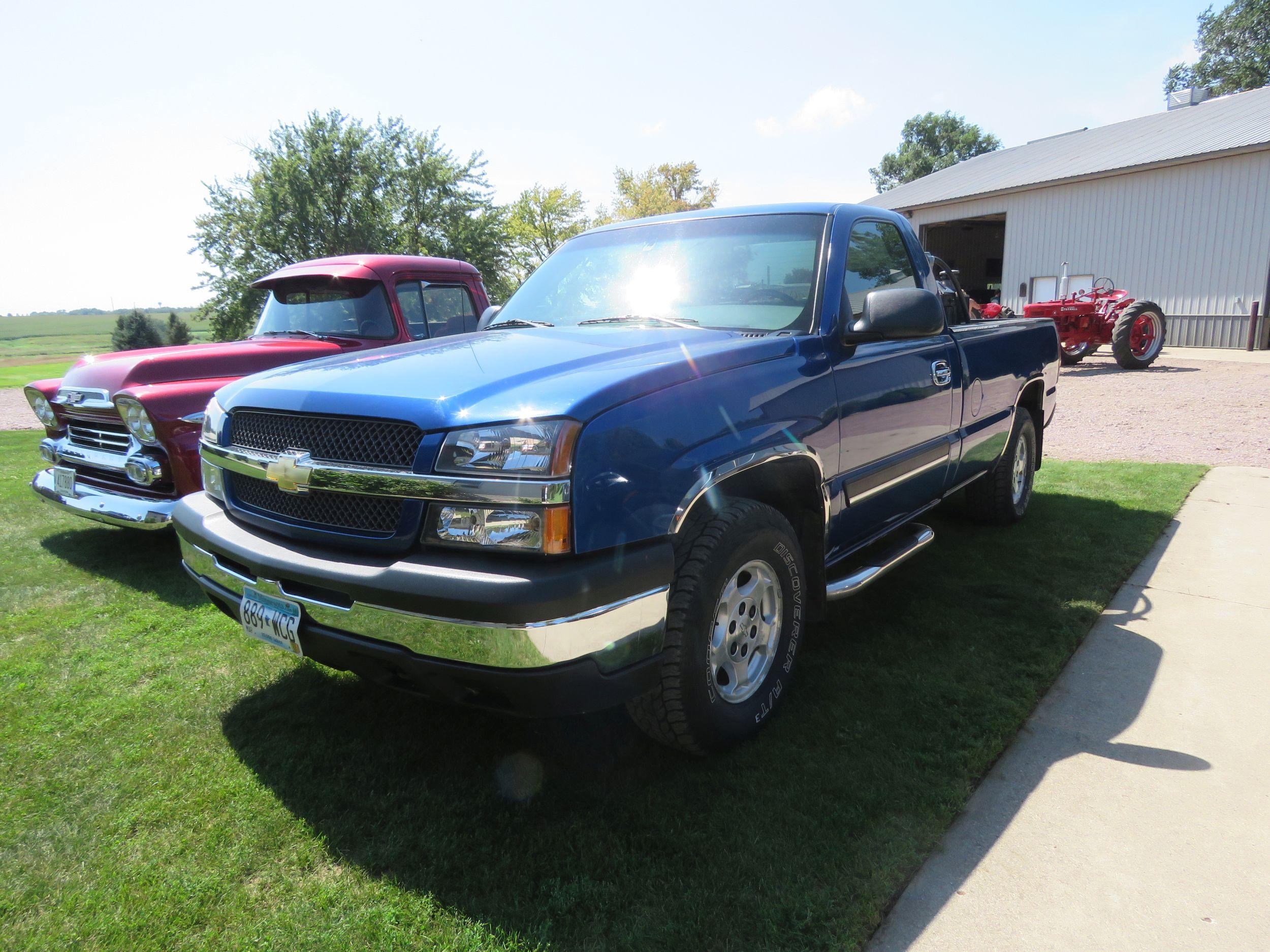 2003 Chevrolet Silverado LS 1/2 ton pickup