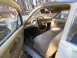 1954 Kaiser Manhattan 2dr Sedan