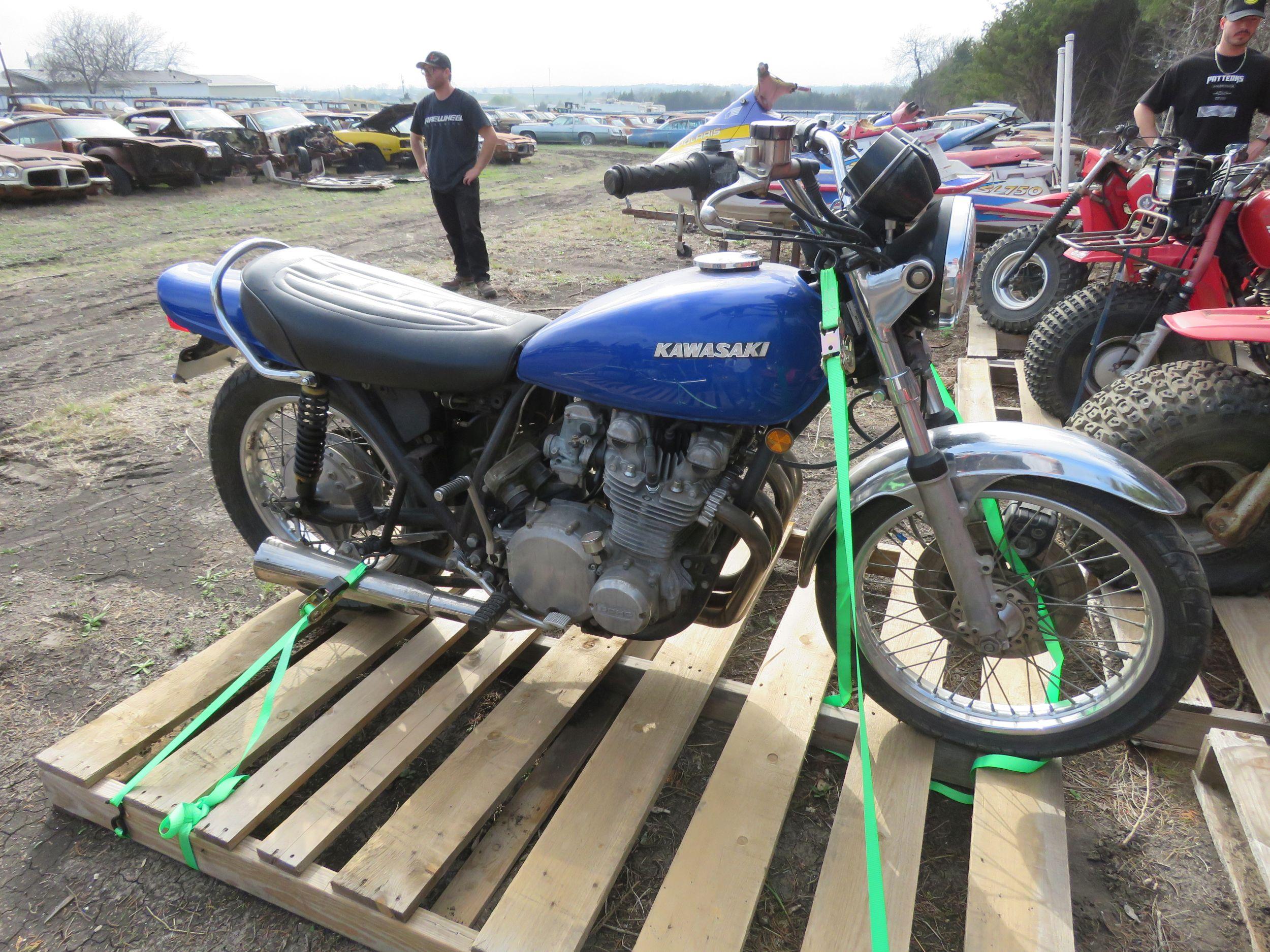 1976 Kawasaki KZ900 Motorcycle