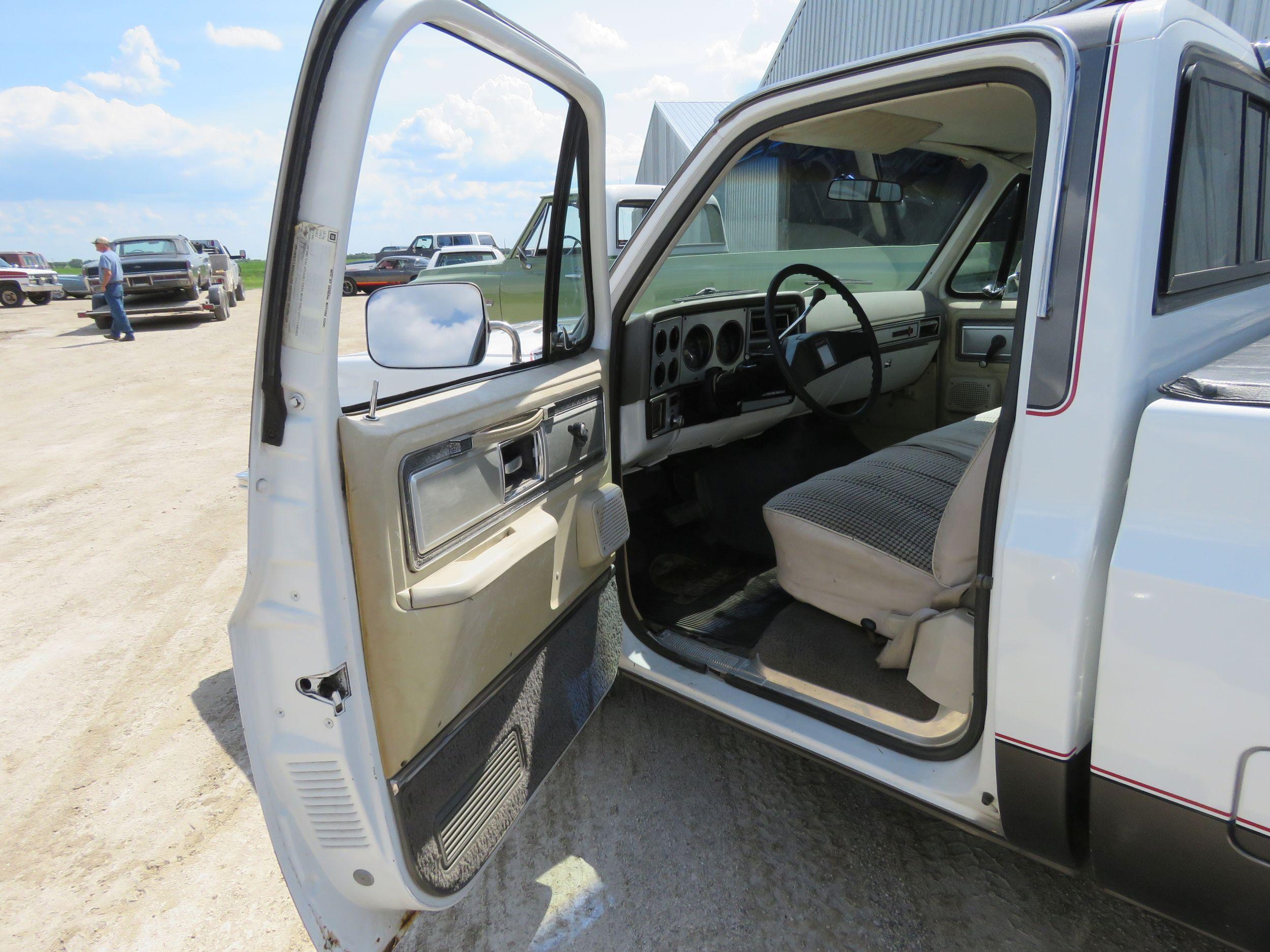 1980 GMC Sierra Classic Indianapolis 500 Pace Truck