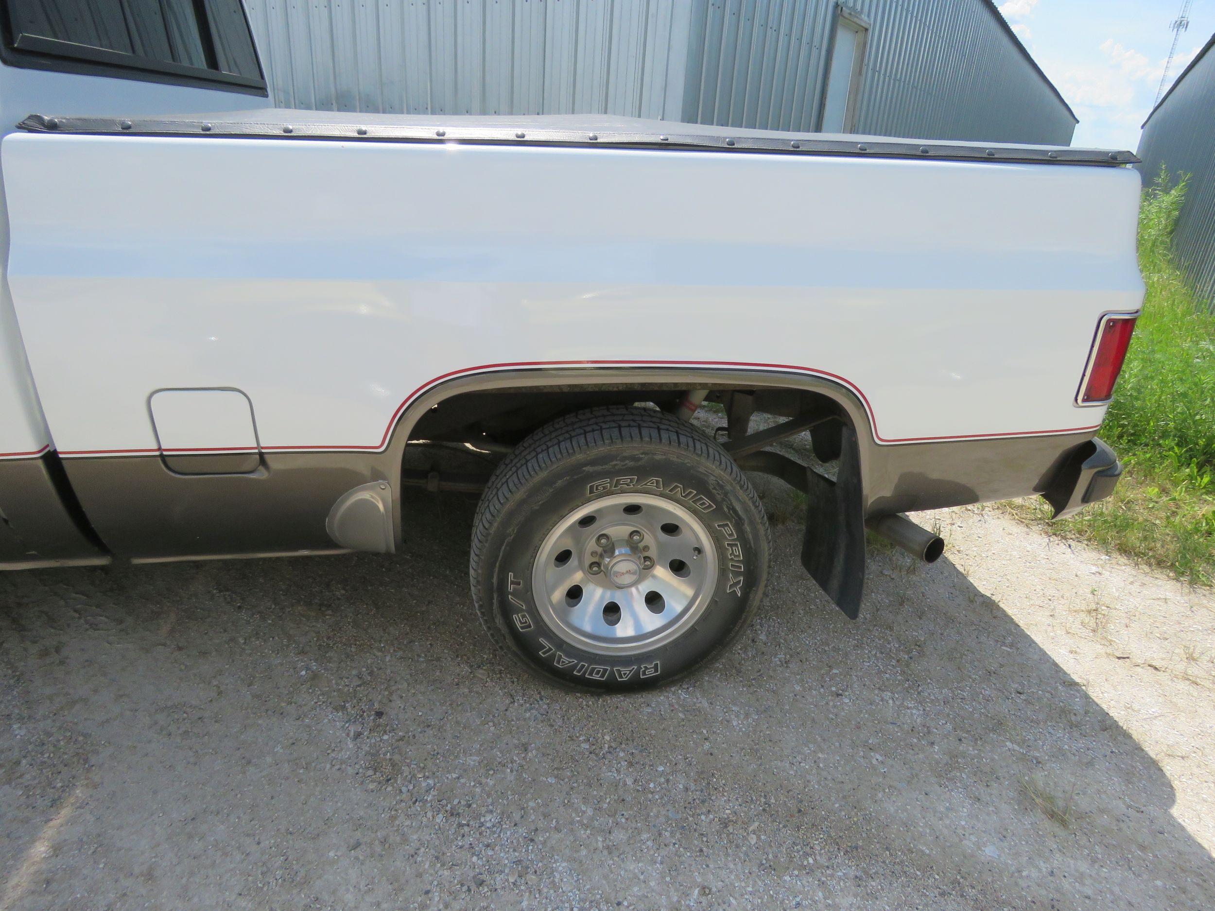 1980 GMC Sierra Classic Indianapolis 500 Pace Truck