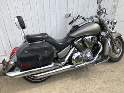 2003 HONDA VTX