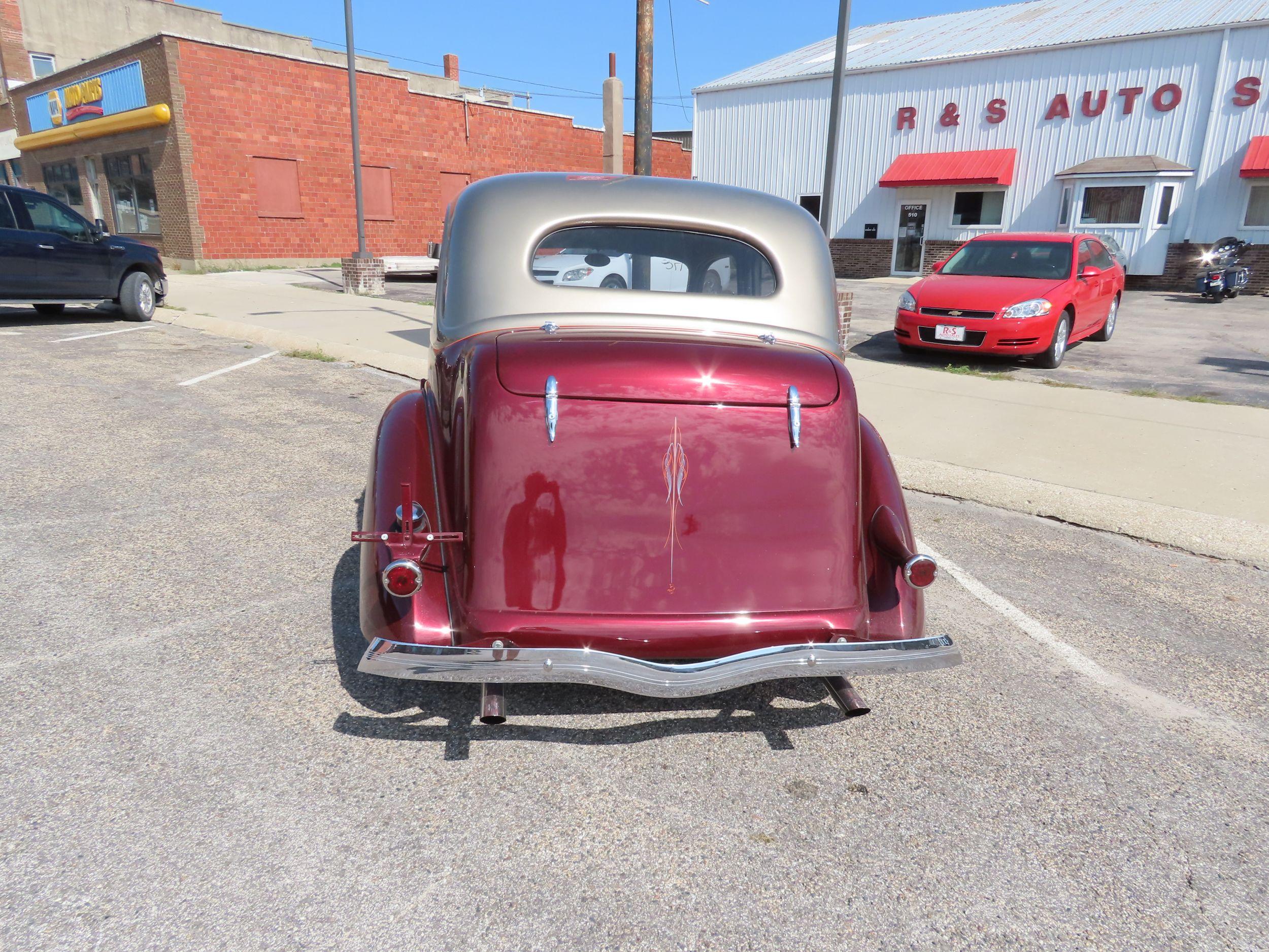 1936 Ford 4dr Suicide Sedan Street rod