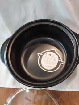 Pampered Chef Rock Crock (New in box)