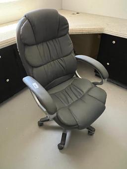 Desk Chair (with minor damage to back)