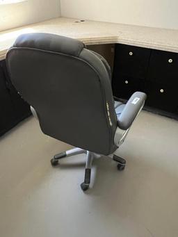 Desk Chair (with minor damage to back)