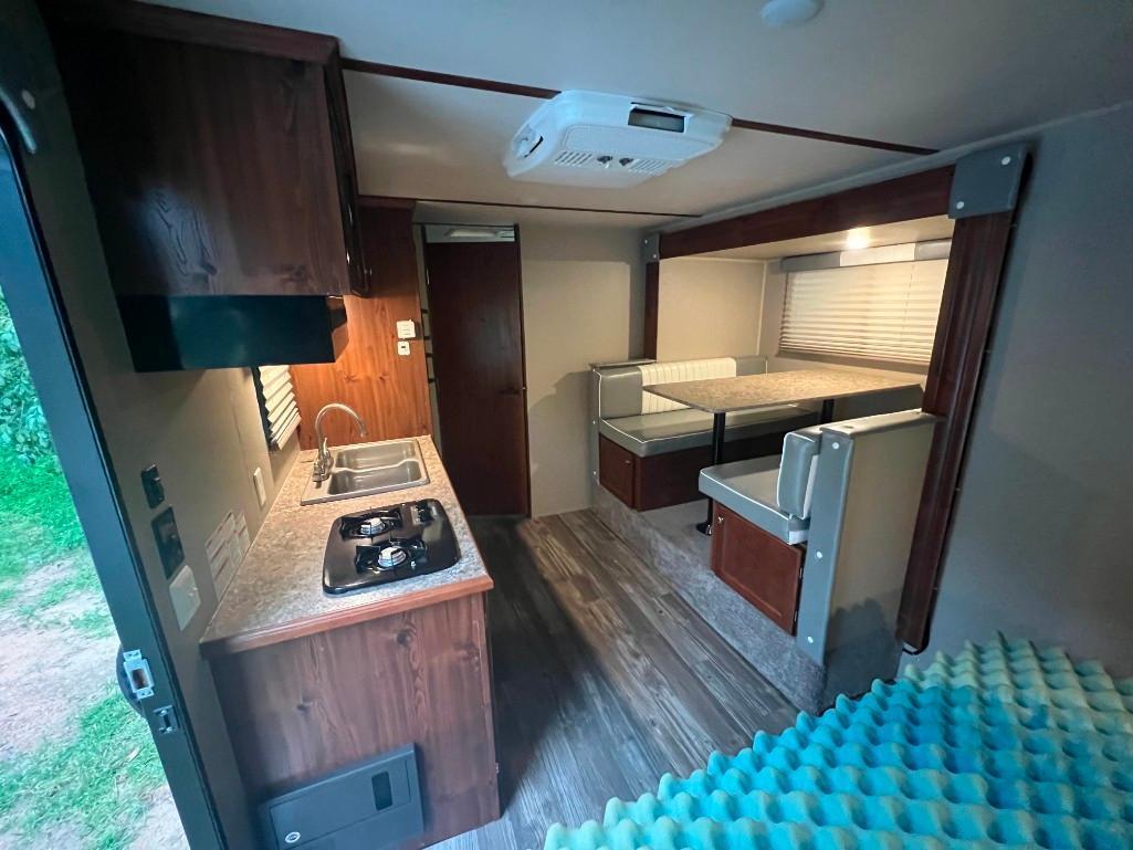 2019 Sunlite Camper, VIN#7J3U1E127KS001113