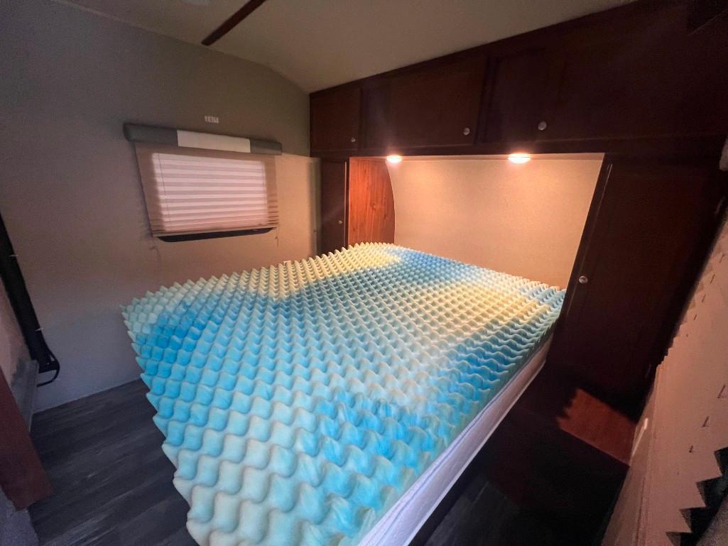 2019 Sunlite Camper, VIN#7J3U1E127KS001113