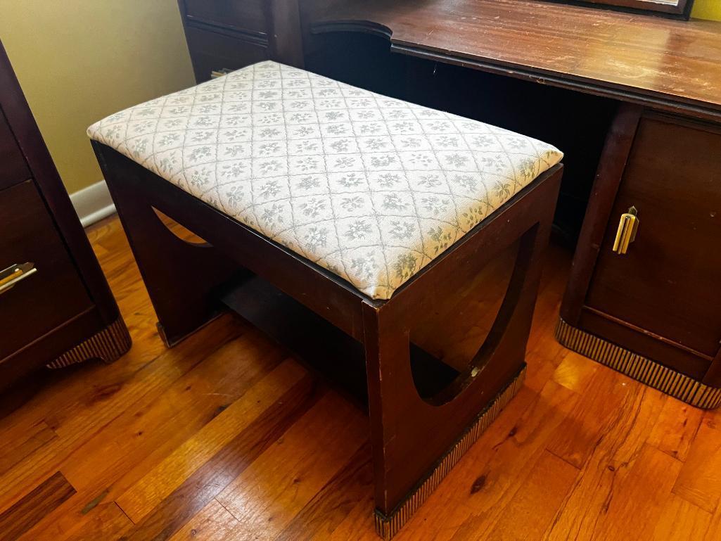 Vintage dresser Set